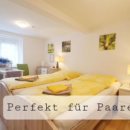 Apartment Gruener Fuerst Mit Sitzecke Im Innenhof & Naehe Park & Erdgeschoss Bad Muskau Eksteriør billede