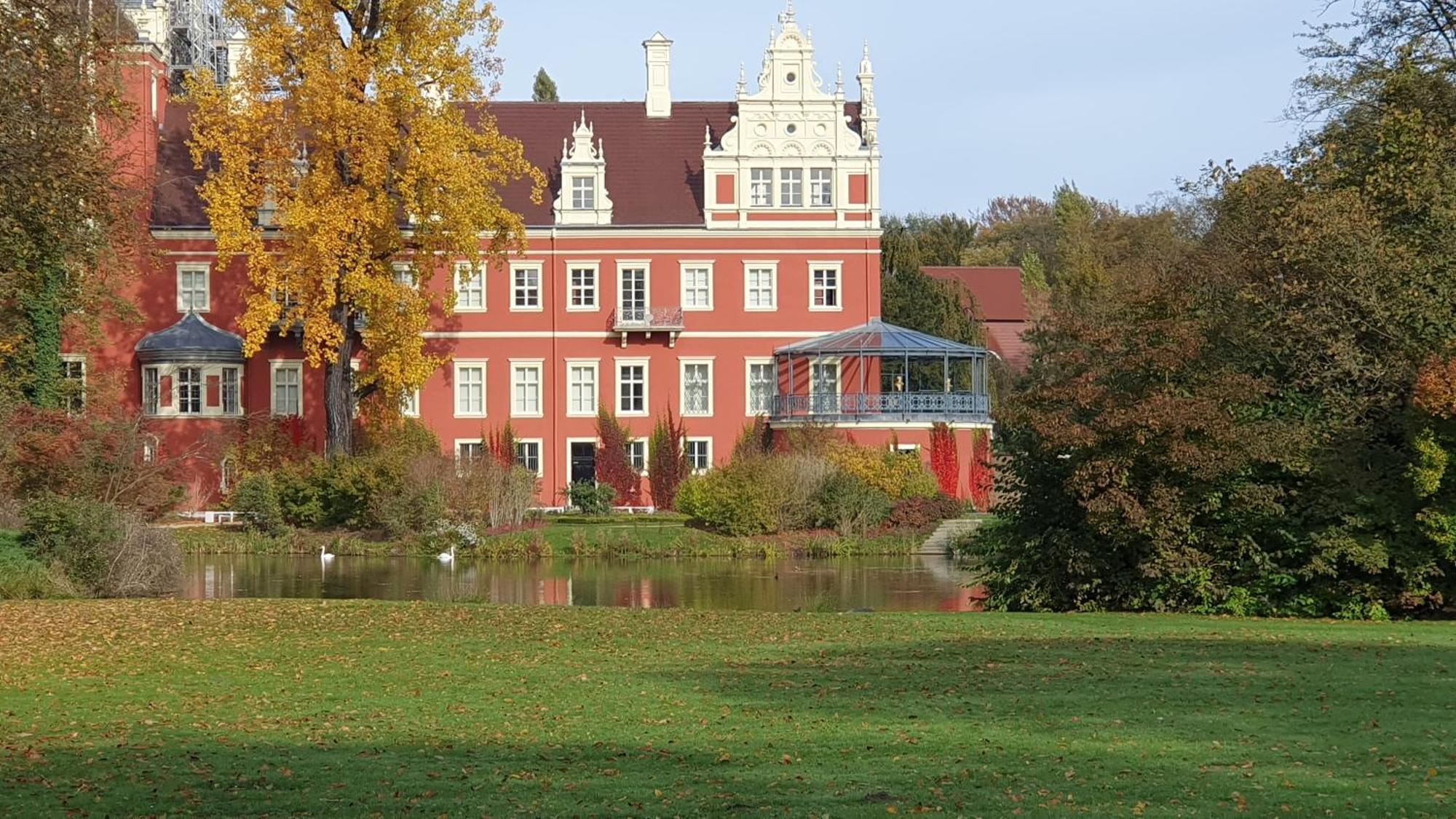 Apartment Gruener Fuerst Mit Sitzecke Im Innenhof & Naehe Park & Erdgeschoss Bad Muskau Eksteriør billede